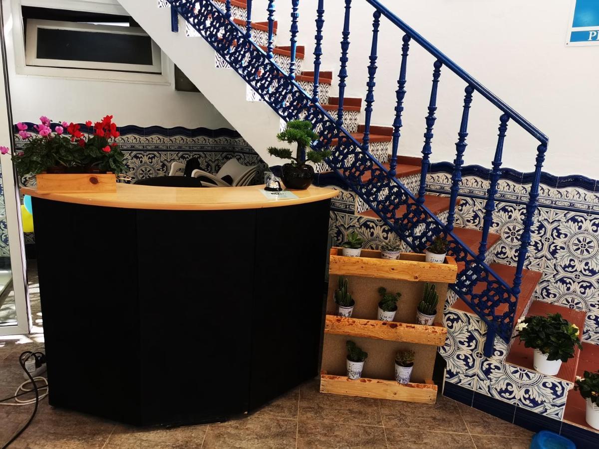 Hostal Marazul Nerja Zewnętrze zdjęcie