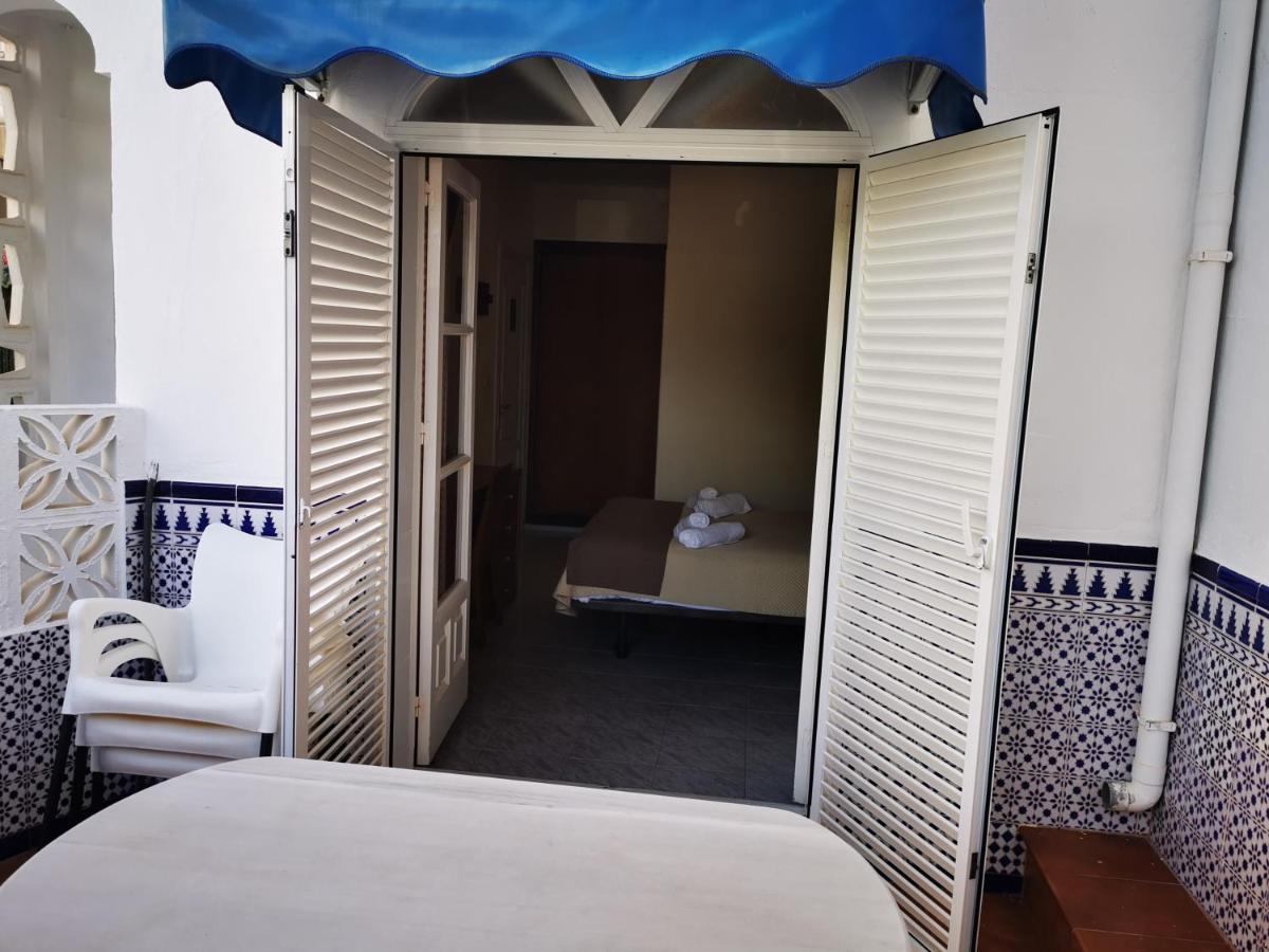 Hostal Marazul Nerja Zewnętrze zdjęcie